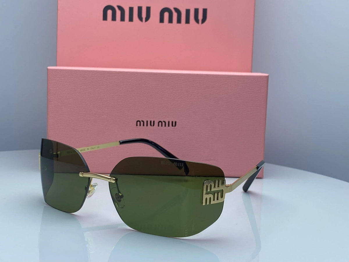 Sunglasses 

65 dhs🇦🇪🇦🇪

Zain182
♥️♥️♥️