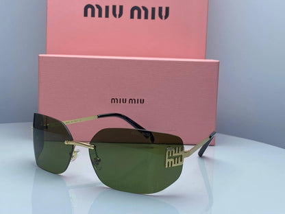 Sunglasses 

65 dhs🇦🇪🇦🇪

Zain182
♥️♥️♥️
