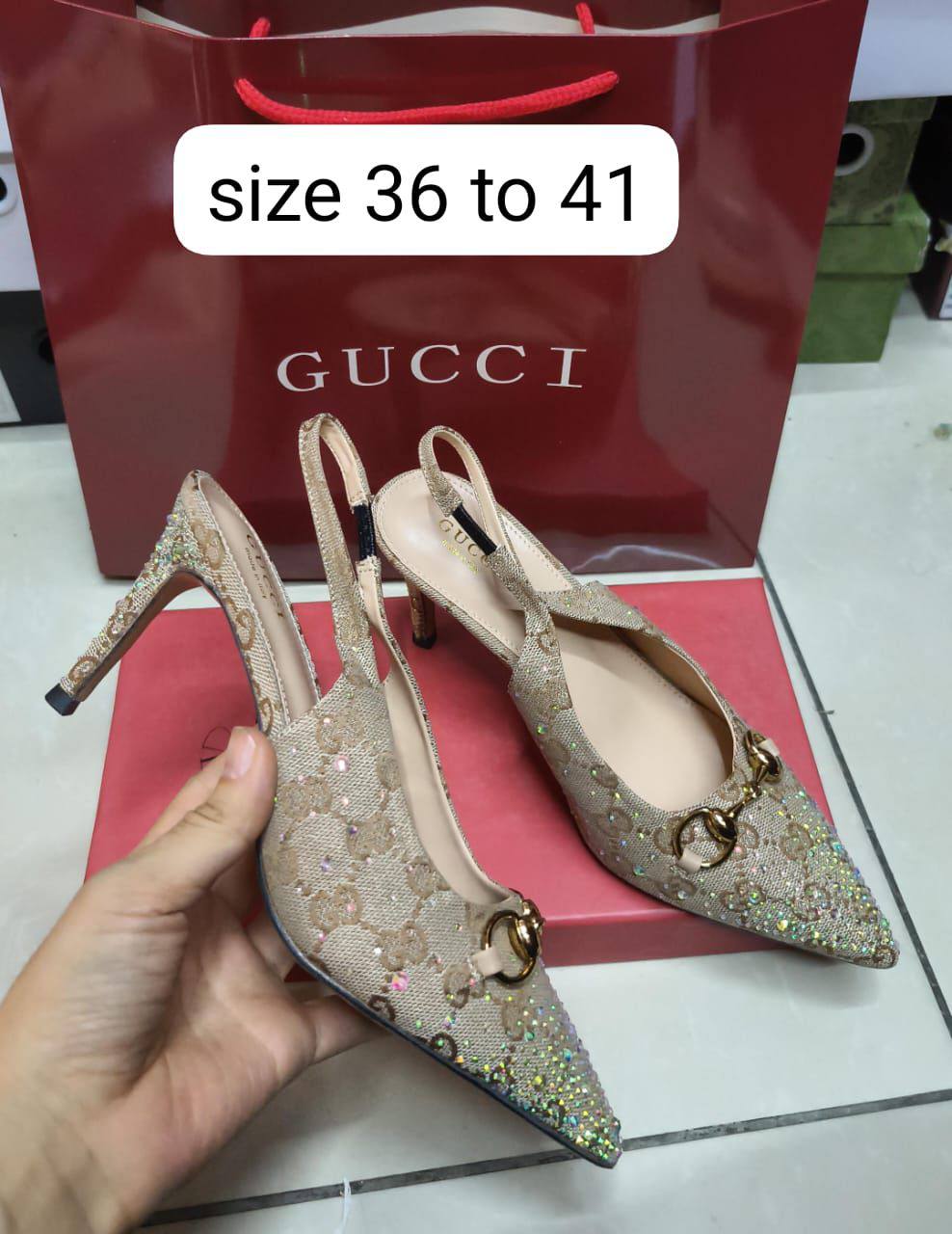 Gucci

size 36 to 41

120 dhs✅

Zain103
♥️♥️♥️