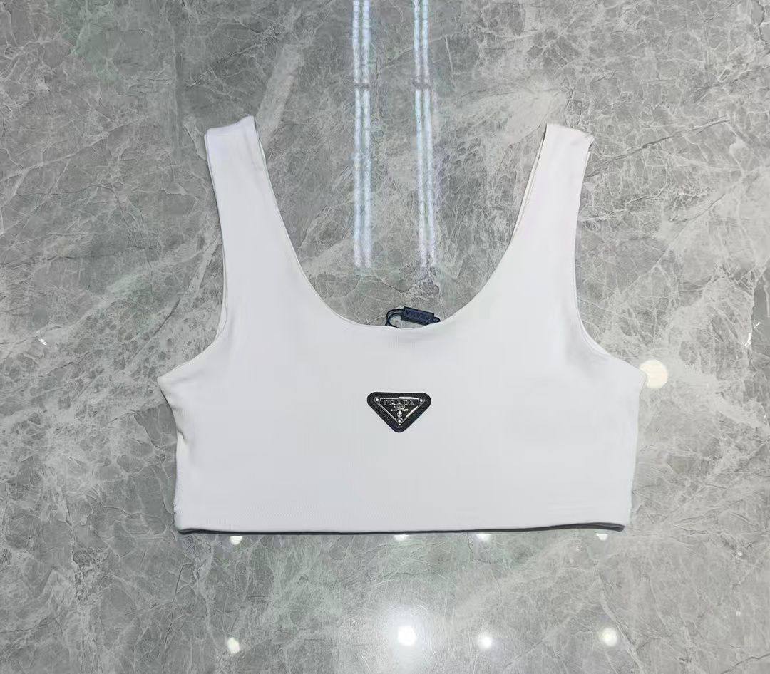 PRADA
*Super Master quality*
*Sizes:S M L XL*

190 dhs✅

Zain308
♥️♥️♥️