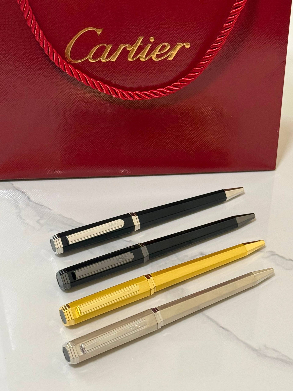 *CARTIER*✍️
*PEN*
*Super Master Quality*💯
*New available*🗽

For Price 👇 WhatsApp✅
0568585901 
0507557372
0552275751 Owner Zain 👌

Zain20
♥️♥️♥️