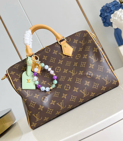 LOUIS VUITTON ✨💕✨
New collection ✨✨✨
SuperMaster Quality 🔥🔥
Available Now ❤️❤️❤️
For Price 👇 WTSP Text Zain 0568585901

Zain252
♥️♥️♥️