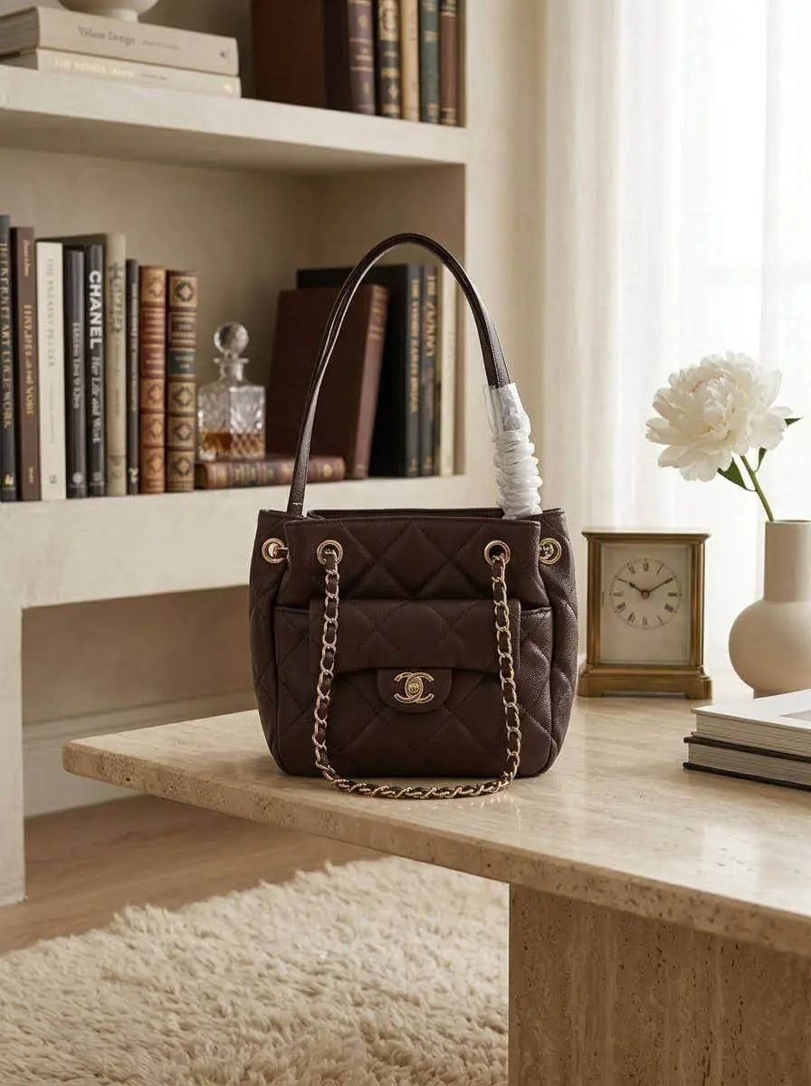 Valentino - JW PEI - BOTTEGA - D&G - PRADA - PATEK - Chanel - Fendi - Dior - MK - Loro Piana - LV - Aquazzura - Jimmy Choo - Christian Louboutin - Van Cleef - APM - Rolex - Cartier - Hermes - Gucci - Polene - ALO - Coach - Loewe - Adidas - Nike - YSL - QC