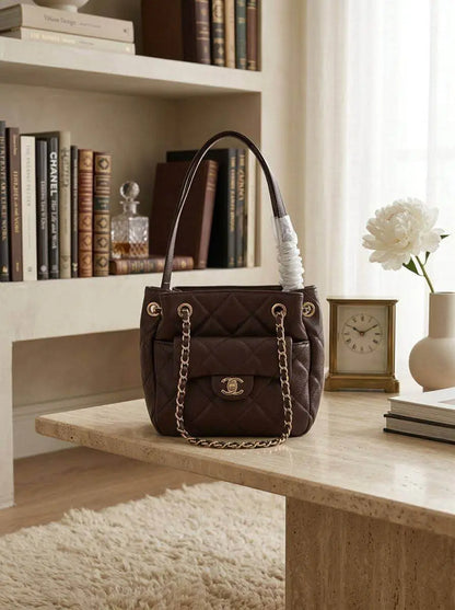 Valentino - JW PEI - BOTTEGA - D&G - PRADA - PATEK - Chanel - Fendi - Dior - MK - Loro Piana - LV - Aquazzura - Jimmy Choo - Christian Louboutin - Van Cleef - APM - Rolex - Cartier - Hermes - Gucci - Polene - ALO - Coach - Loewe - Adidas - Nike - YSL - QC