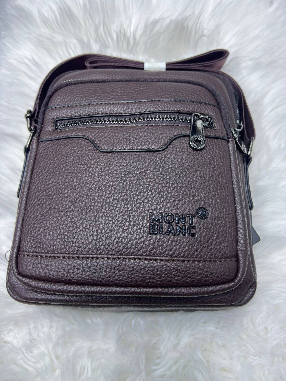 Unisex Bags
High Quality
85 dhs✅

Zain182
♥️♥️♥️
