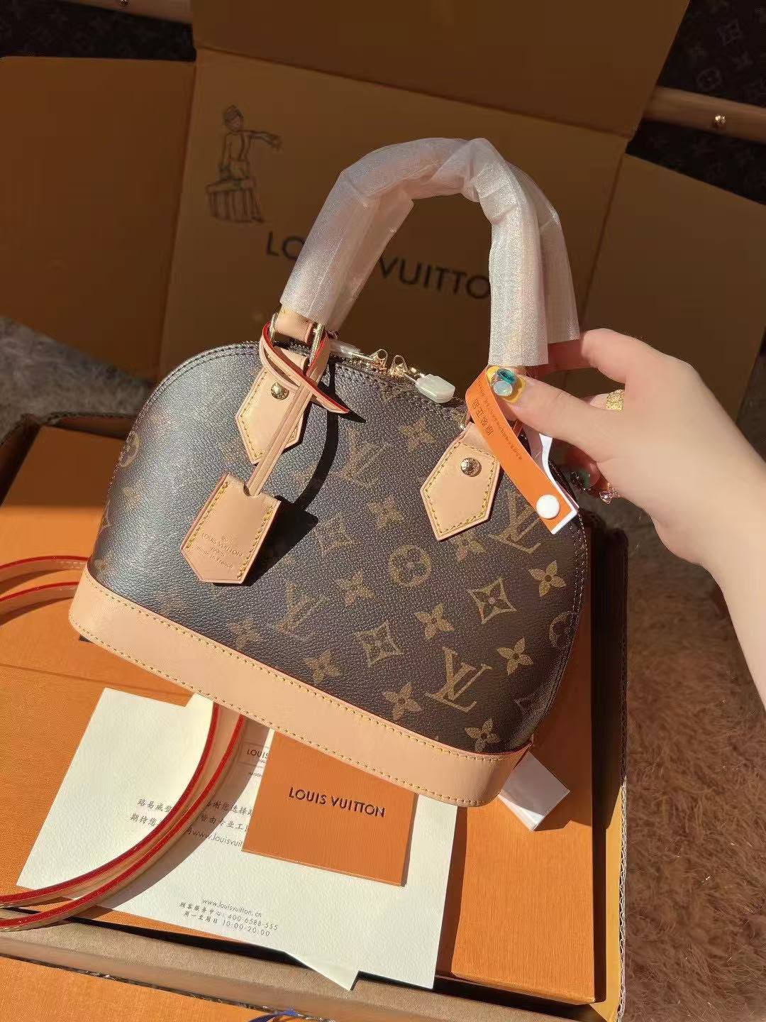 LV

310 dhs🇦🇪🇦🇪
Zain153
♥️♥️♥️