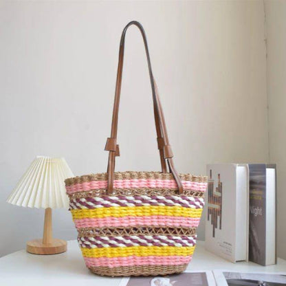 LOEWE BEACH BAG 
GOOD QUALITY 
75 dhs💓

Zain17
♥️♥️♥️