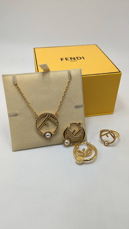 Fendi
*Master Quality* 
*Necklace,Earrings & F.ring*
220 dhs🇦🇪🇦🇪 with Normal Box 🎁
230 dhs🇦🇪🇦🇪 with Master Box 

Zain210
♥️♥️♥️