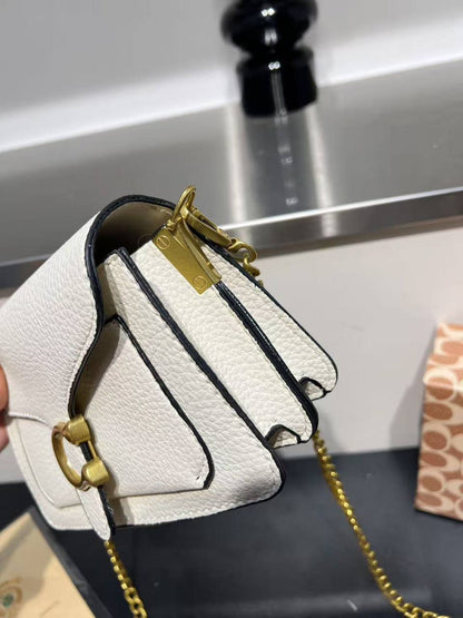 Coach ᴍɪɴɪ ᴛᴀʙʙʏ
sʟɪɴɢ ᴄʀᴏss ʙᴀɢ 
sɪᴢᴇ ; 20 cm
ᴡɪᴛʜ BOX
🎁🎁🎁

75 dhs✅

Zain31
♥️♥️♥️
