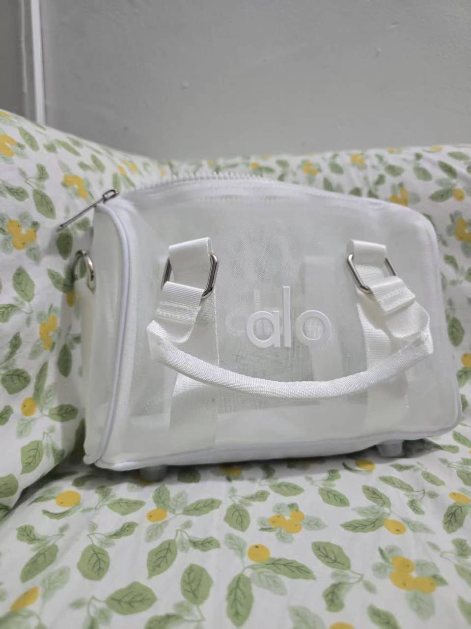 NEW CAME
ALO BAG
GOOD QUALITY
65 DHS💓

Zain40
♥️♥️♥️