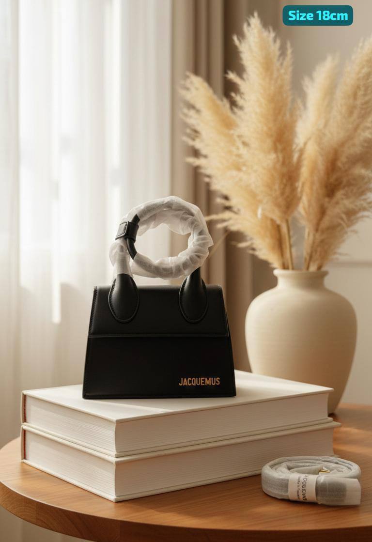 Jacquemus
Best quality

With box’s
🎁🎁🎁

95 dhs🪙🌨️

size 18cm

Zain158
♥️♥️♥️