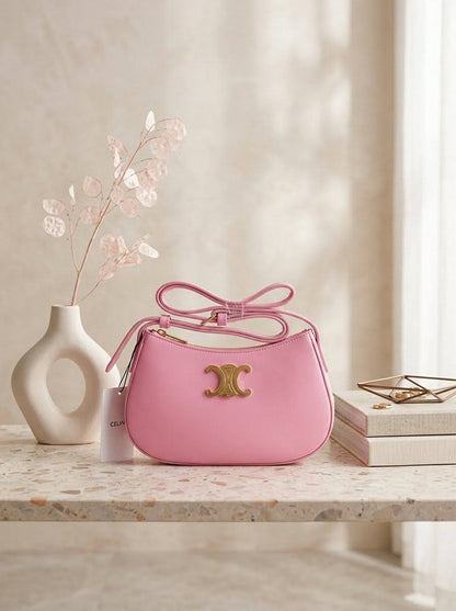 Celine

95 dhs
With box

Zain72
♥️♥️♥️