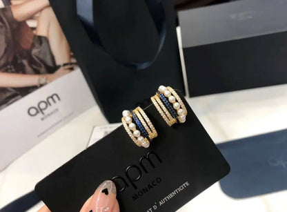 Apm 😍*
Necklace 💥
Earring 🦋
Master quality 💯
With normal boxes 🗃️ 
170 dhs🇦🇪🇦🇪

With master box 📦 
200 dhs🇦🇪🇦🇪

Zain216
♥️♥️♥️