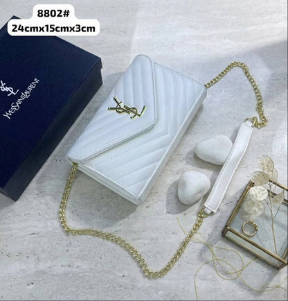 YSL
90 dhs✅✅
with box

Zain72
♥️♥️♥️