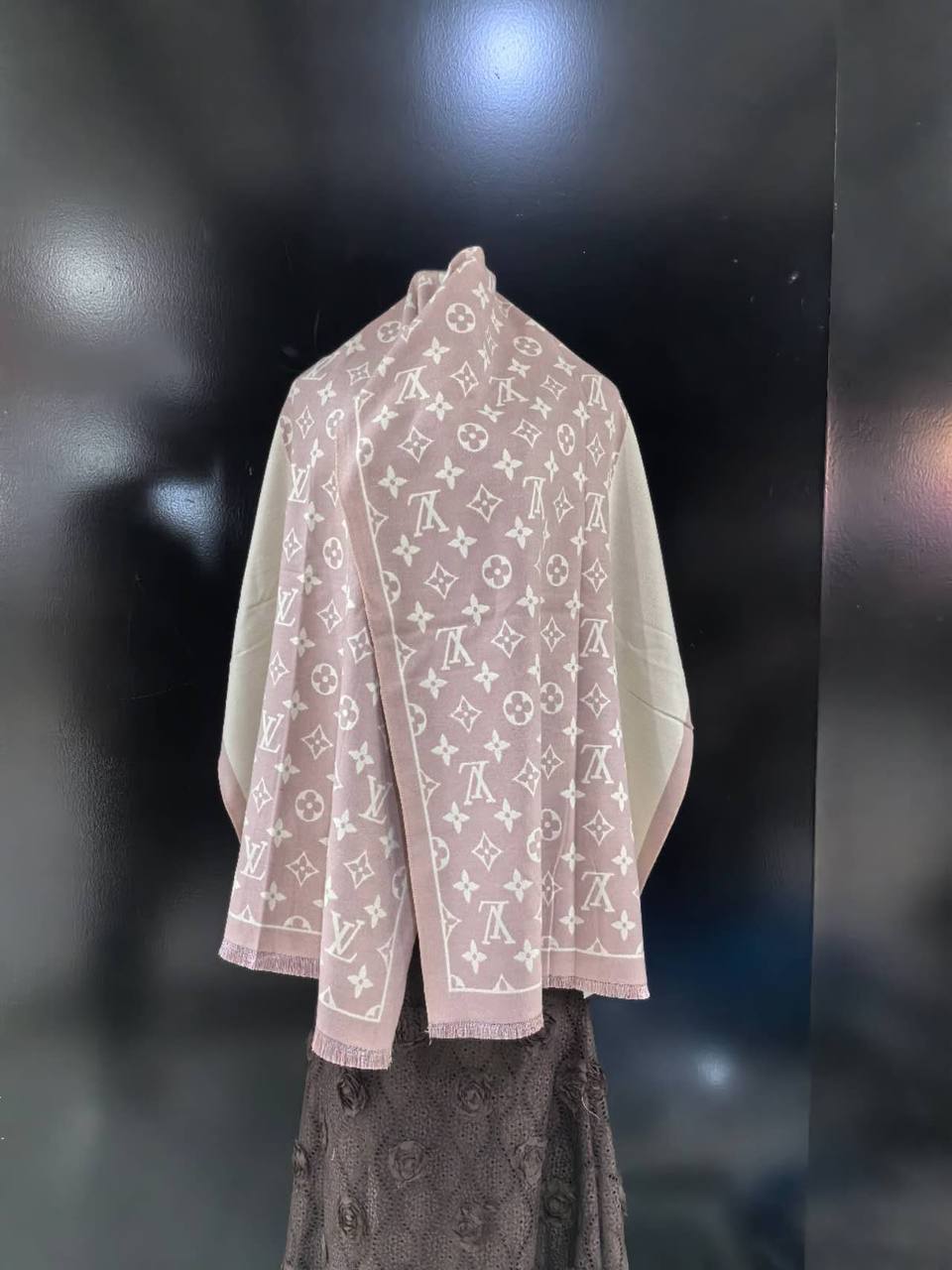 Good quality 
Scarf 
45 dhs🇦🇪🇦🇪

Zain295
♥️♥️♥️