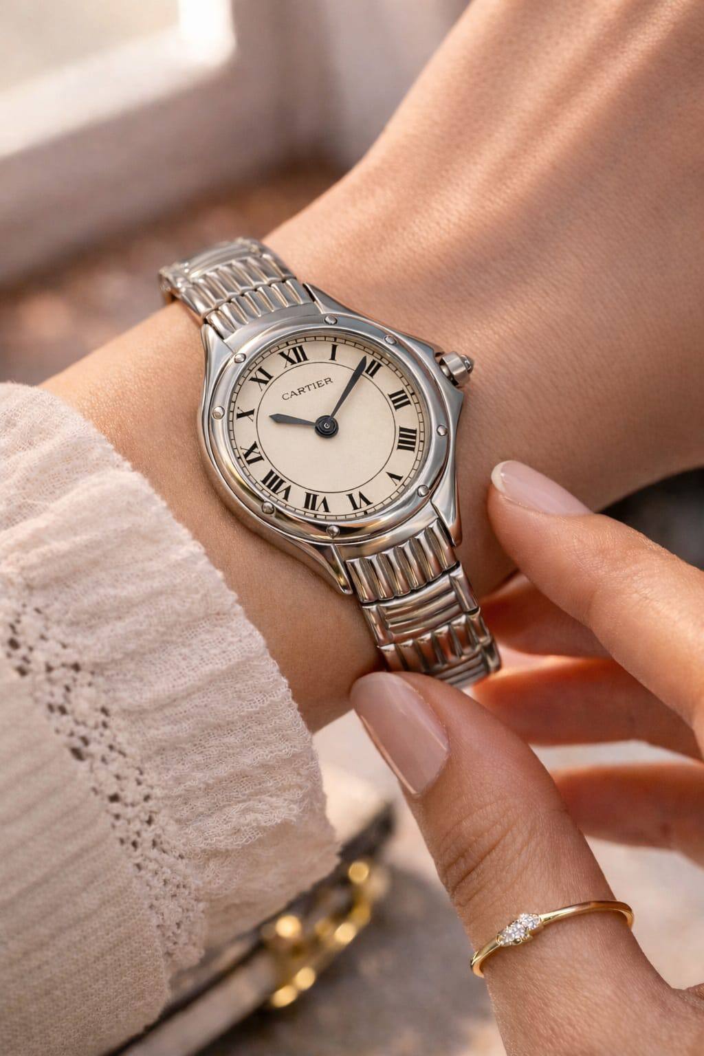 Cartier watch for ladies good quality no stone 
270 dhs✅

Zain59
♥️♥️♥️