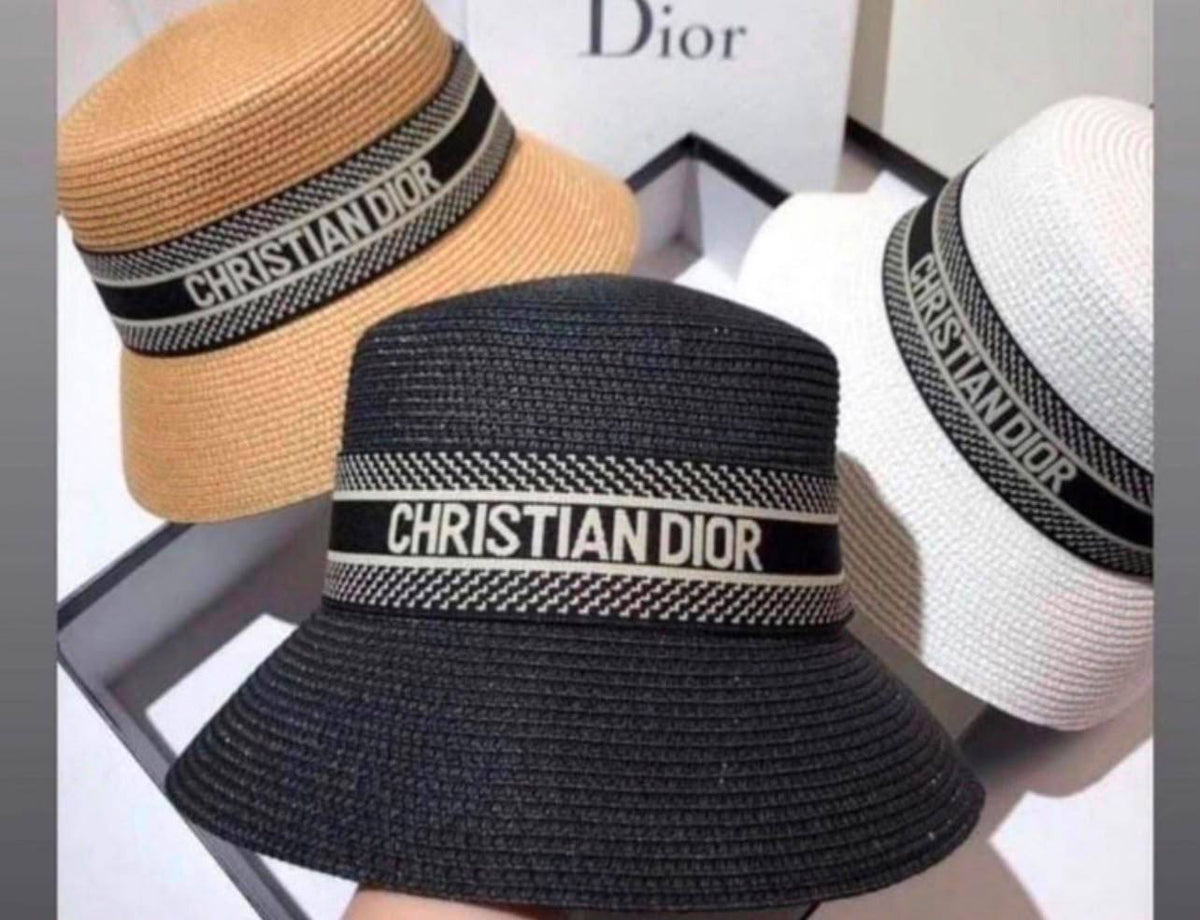 DIOR NEW HATS

240 dhs🇦🇪🇦🇪

Zain328
♥️♥️♥️