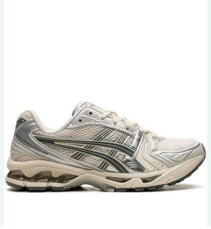 NEW❣️
Size 40-45⚡️ 
150 dhs❣️

Zain183
♥️♥️♥️