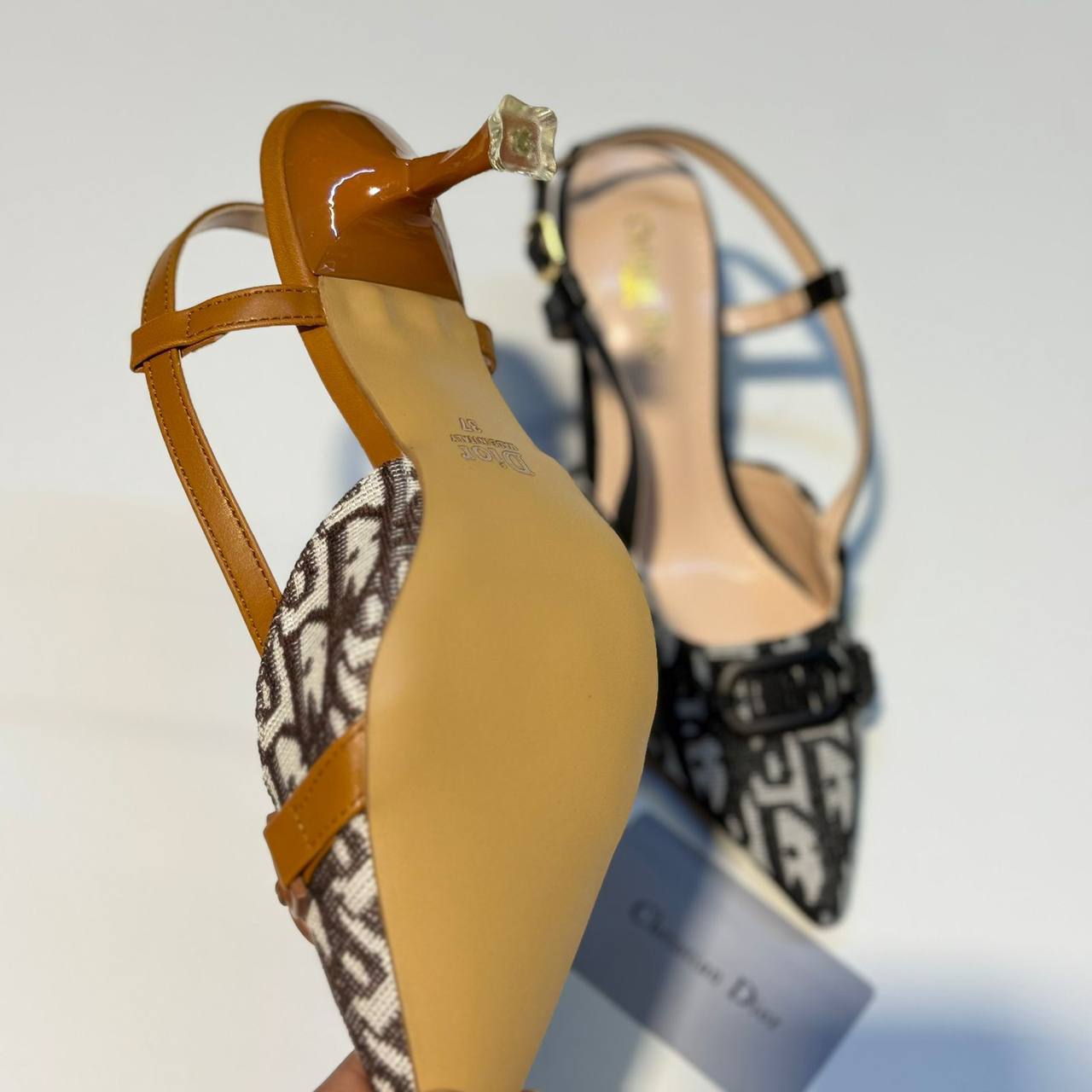 NEW CAME
DIOR HEEL
GOOD QUALITY
110 dhs✅
Size 36 TO 41

Zain40
♥️♥️♥️