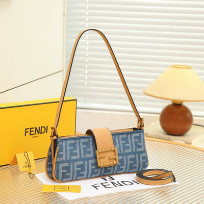 FENDI 
GOOD QUALITY 🔥
90 dhs✅
WITH BOX 📦 

Zain28
♥️♥️♥️