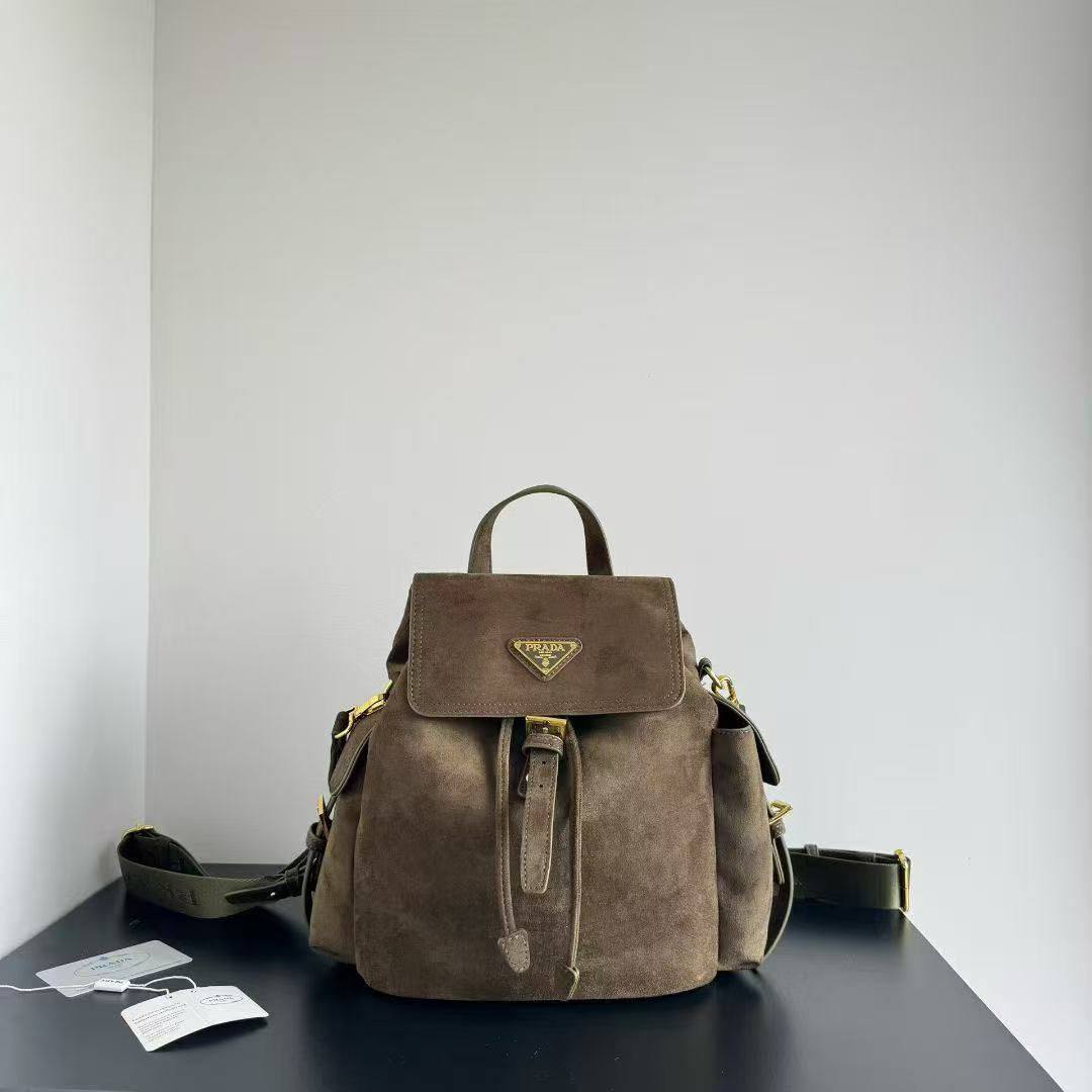 PRADA
 BACKPACK 
COPY ONE 
160 dhs✅

Zain39
♥️♥️♥️