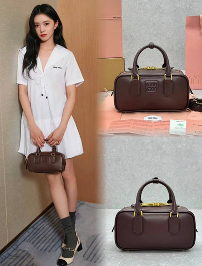 Miu Miu
100 dhs🇦🇪🇦🇪
good-quality with box

Zain35
♥️♥️♥️