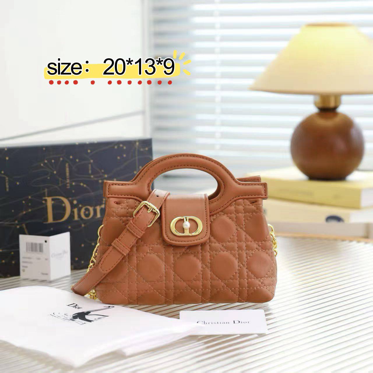 Dior
✨✨NEW Dior ✨✨
110 dhs🪙🌨️

with box
🎁🎁🎁

Zain38
♥️♥️♥️