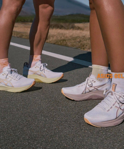 ASICS Gel Kayano 32 “white/ orange Glow” ,
size 40 to 45 , 
240 dhs💓

Zain196
♥️♥️♥️