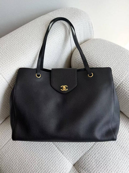 CHANEL  
SUPER MASTER QUALITY 
AVAILABLE 

For Price 👇 WhatsApp✅
0568585901 
0507557372
0552275751 Owner Zain 👌

Zain307
♥️♥️♥️
