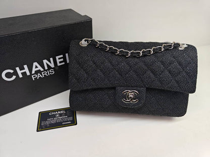 Chanel 
120 dhs✅ 
with box

Zain235
♥️♥️♥️