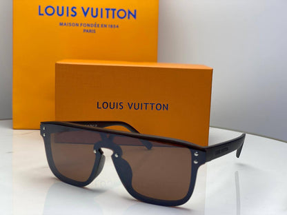 LV 
Sunglasses
65 dhs✅

Zain182
♥️♥️♥️