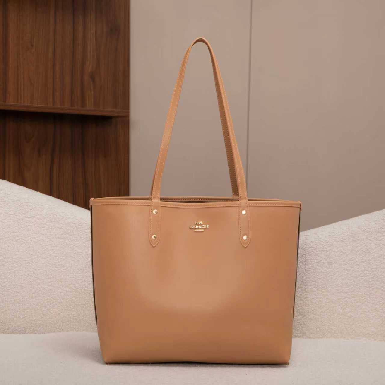 Coach
105 dhs✅
2in1
High Quality

Zain07
♥️♥️♥️