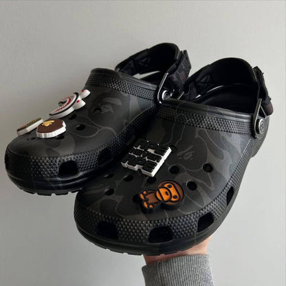 Crocs x A Bathing Ape Clog "Blue Camo Black ⚫️ 
36-46 AVAILABLE 
150 dhs💓

Zain242
♥️♥️♥️