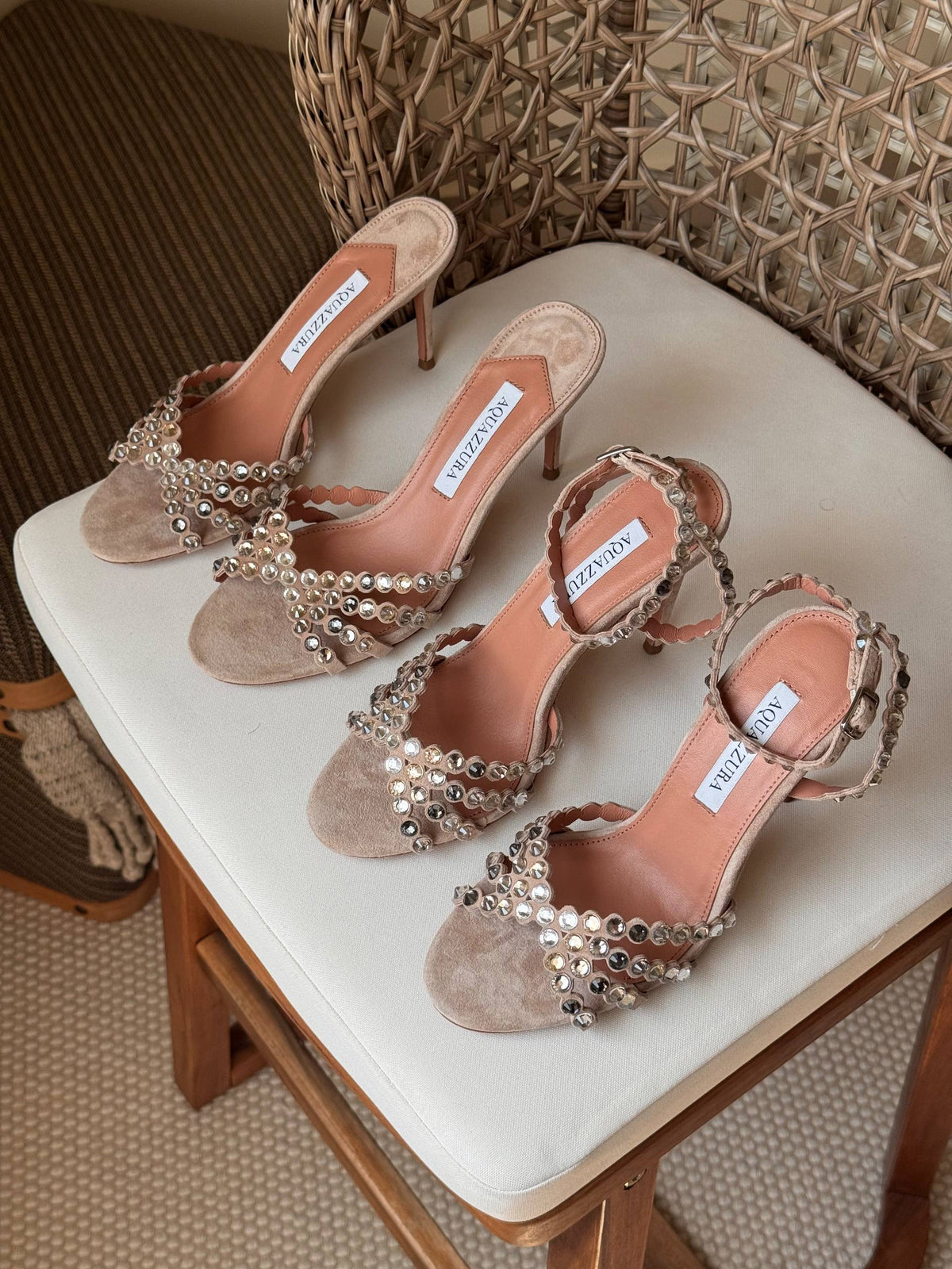 🩶 AQUAZZURA 🩶

✨ new Collection
👠 36–41
💎 Premium Quality
🔥 Super Master
💰430 dhs🇦🇪🇦🇪

Zain198
♥️♥️♥️