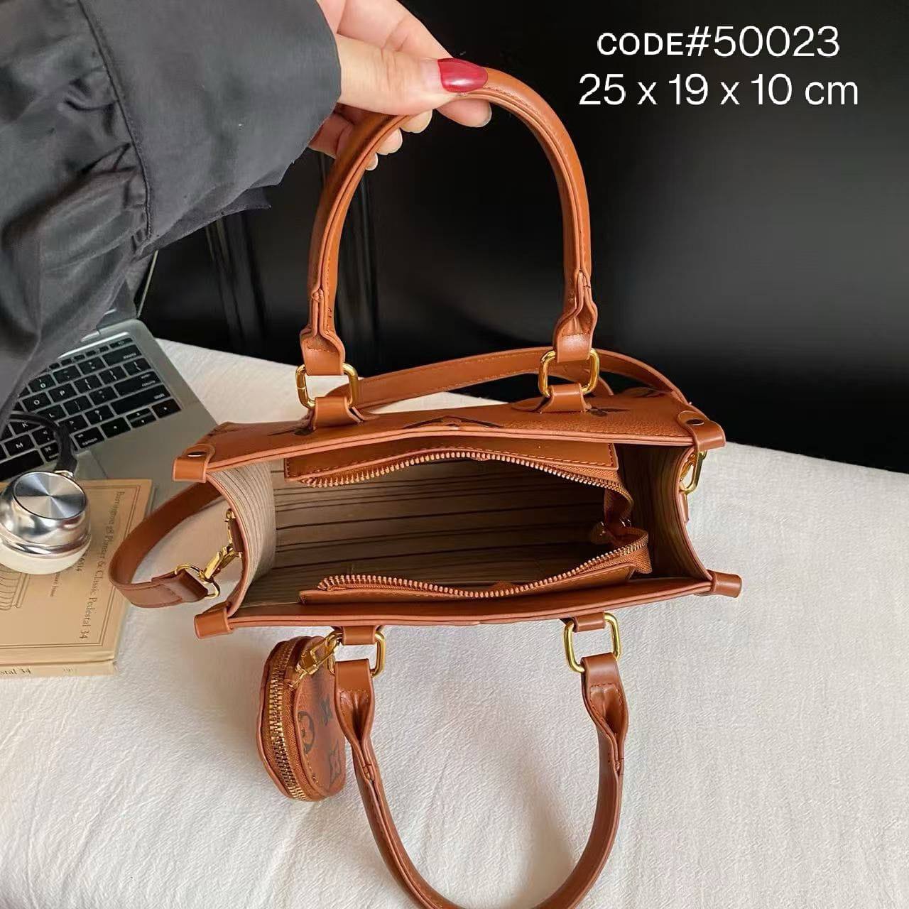 LV
ᴍɪɴɪ ᴏɴ ᴛʜᴇ ɢᴏ 
ᴢɪᴘᴘᴇʀ ᴛʏᴘᴇ ᴡ/ ᴄᴏɪɴ ᴘᴜʀsᴇ
ᴡɪᴛʜ ʟᴏɴɢ ʙᴇʟᴛ sᴛʀᴀᴘ
sɪᴢᴇ : 25 cm

70 dhs🌺

Zain31
♥️♥️♥️