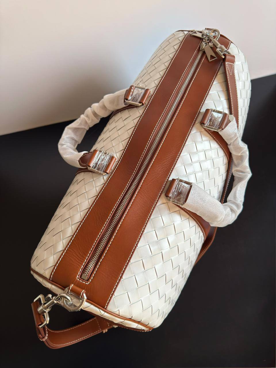 Bottega
Super Master Quality
For Price 👇 WhatsApp✅
0568585901 
0507557372
0552275751 Owner Zain 👌

Zain340
♥️♥️♥️