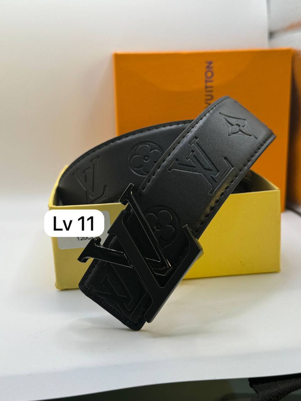 Belts
With box 
🎁🎁🎁

40 dhs✅

Zain93
♥️♥️♥️