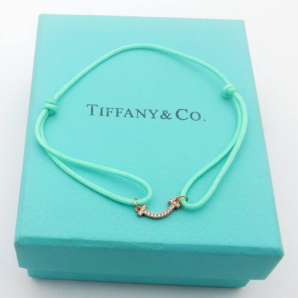 TIFFANY ROPE
BRACELET 
MASTER✨💫
30 DHS✅
WITH BOX AND PAPER BAG🎁🛍️

Zain89
♥️♥️♥️