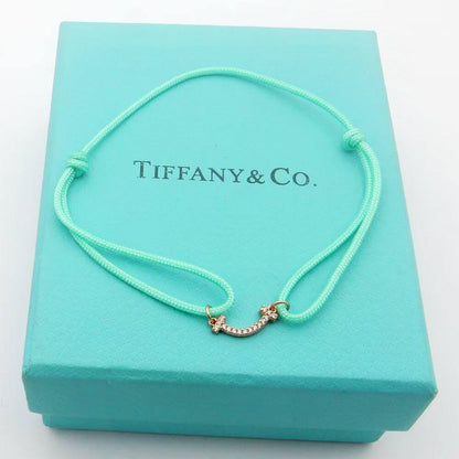 TIFFANY ROPE
BRACELET 
MASTER✨💫
30 DHS✅
WITH BOX AND PAPER BAG🎁🛍️

Zain89
♥️♥️♥️