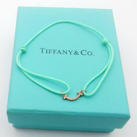 TIFFANY ROPE
BRACELET 
MASTER✨💫
30 DHS✅
WITH BOX AND PAPER BAG🎁🛍️

Zain89
♥️♥️♥️