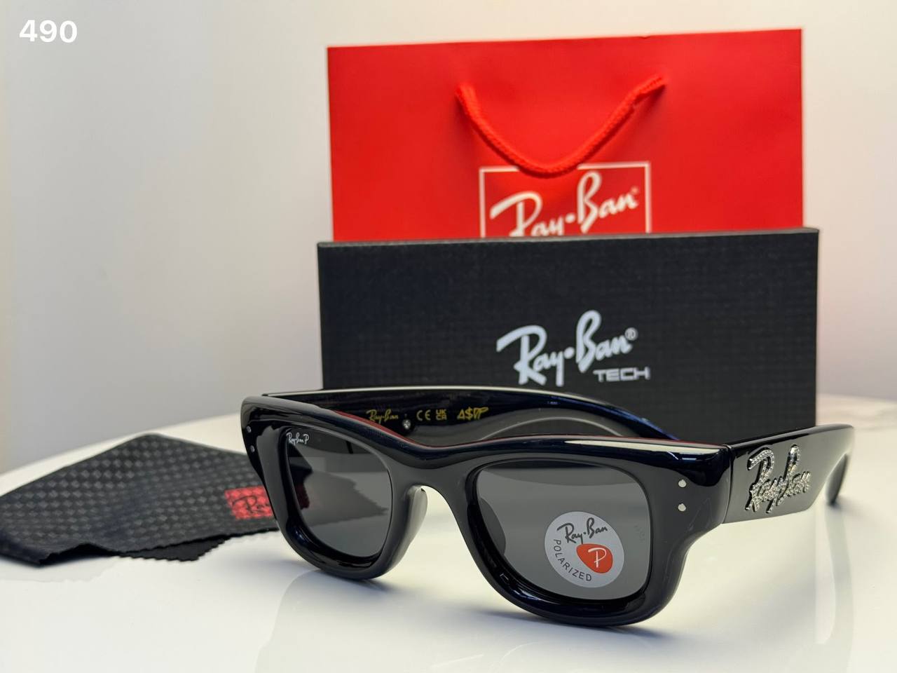 Ray Ban
55 dhs🇦🇪🇦🇪

Zain182
♥️♥️♥️