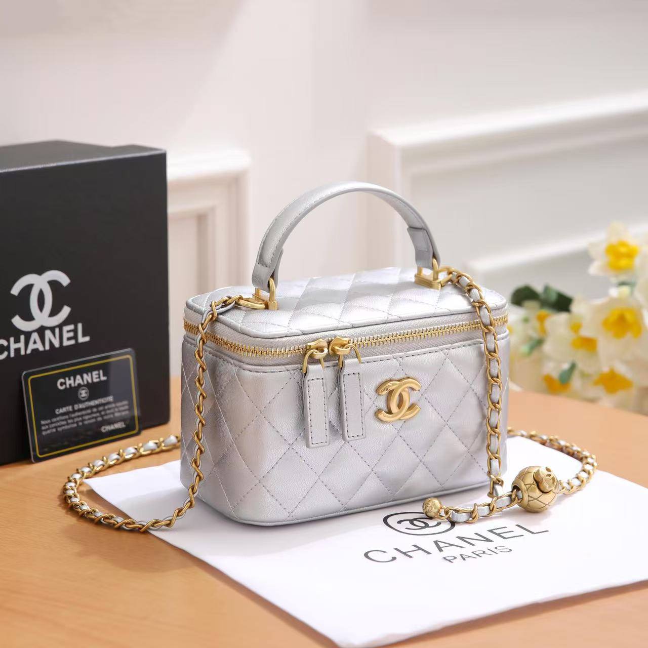 Chanel
GOOD QUALITY 
110 dhs✅

Zain200
♥️♥️♥️