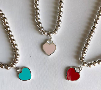 Tiffany ❤️‍🔥*
Bracelet ✨
Master quality 🐦‍🔥
With normal boxes 📦 
50 dhs✅
With master box 🗃️ 
90 dhs✅

Zain216
♥️♥️♥️