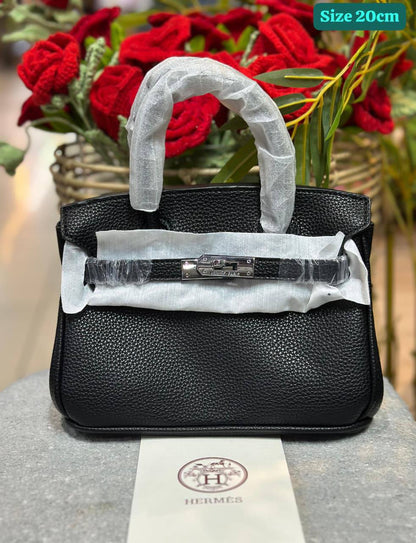 Hermes
Good quality 
110 dhs✅✅

Zain186
♥️♥️♥️