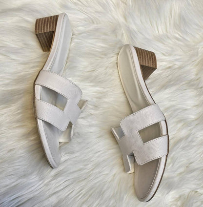 HERMES 
☘️ *SIZE  36  to 41 ☘️                                                                                                       
180 dhs✅

Zain224
♥️♥️♥️