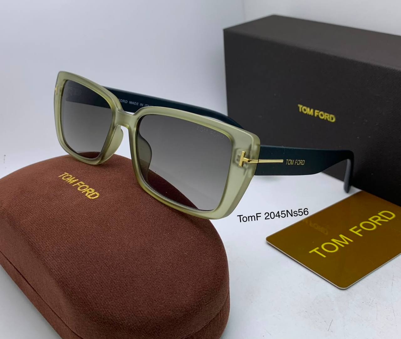 Tom Ford
70 dhs🇦🇪🇦🇪

Zain126
♥️♥️♥️
