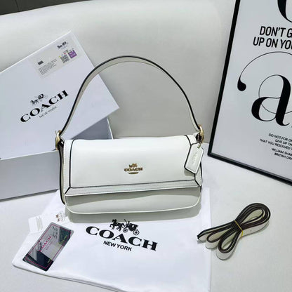 Coach
Best quality

With box’s
🎁🎁🎁

95 dhs💚
size 26cm

Zain158
♥️♥️♥️