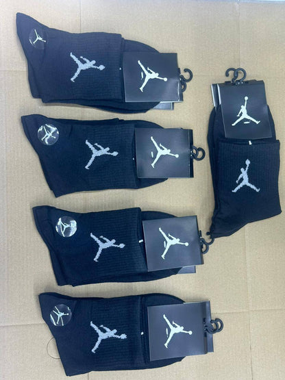 Now available 
M socks 🧦 
10 pairs 
35 dhs💓

Zain138
♥️♥️♥️