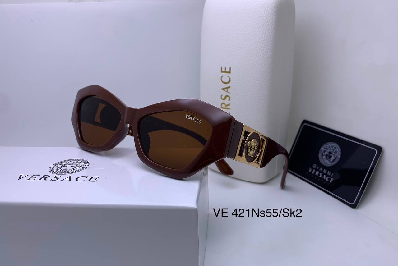 Versace
70 dhs🇦🇪🇦🇪

Zain126
♥️♥️♥️