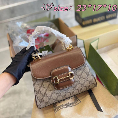 Gucci

✨✨NEW ✨✨

95 dhs🪙🪙

with box
🎁🎁🎁

Zain38
♥️♥️♥️